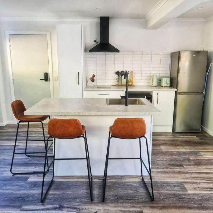 Beachfront Escape Collingwood Esterno foto